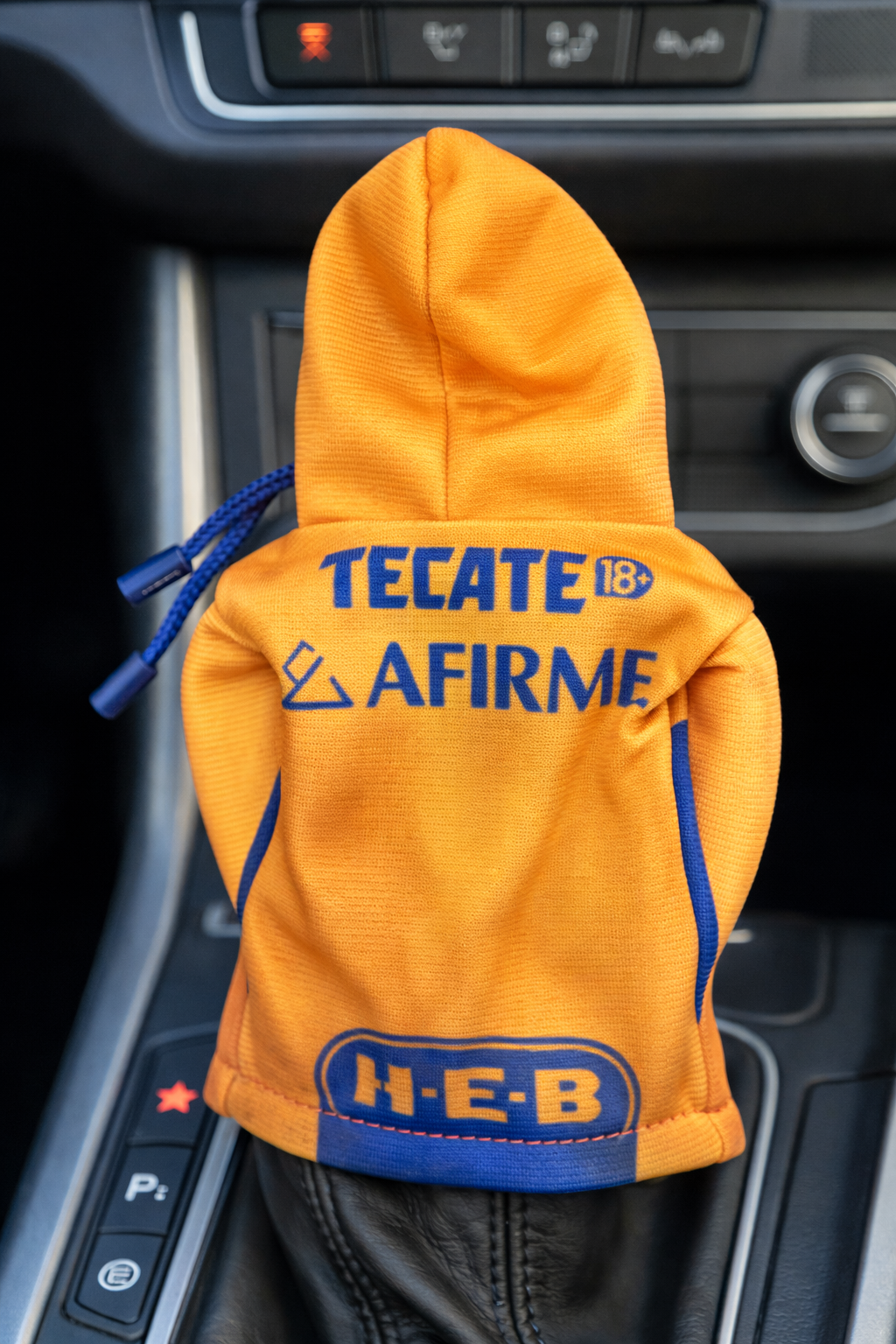 Mini Hoodie de Tigres UANL para Palanca de Cambios y Botellas